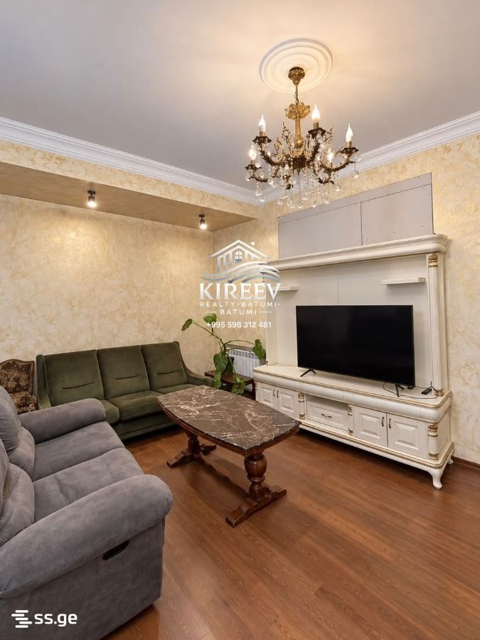 Sh. Rustaveli Ave. 56 - 3 rooms