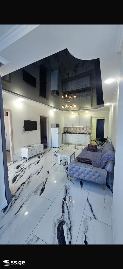 24 - 3 rooms