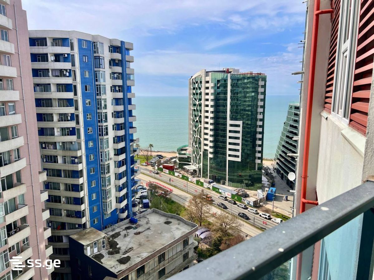 R. Nizharadze st. 3 - 1 rooms