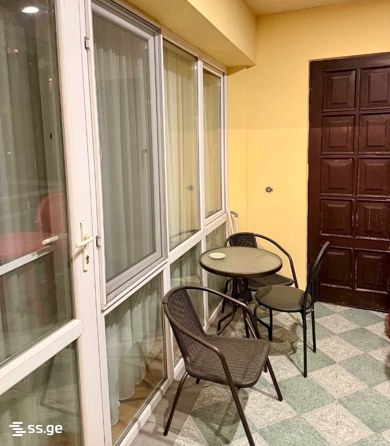 Khimshiashvili st. 11 - 5 rooms