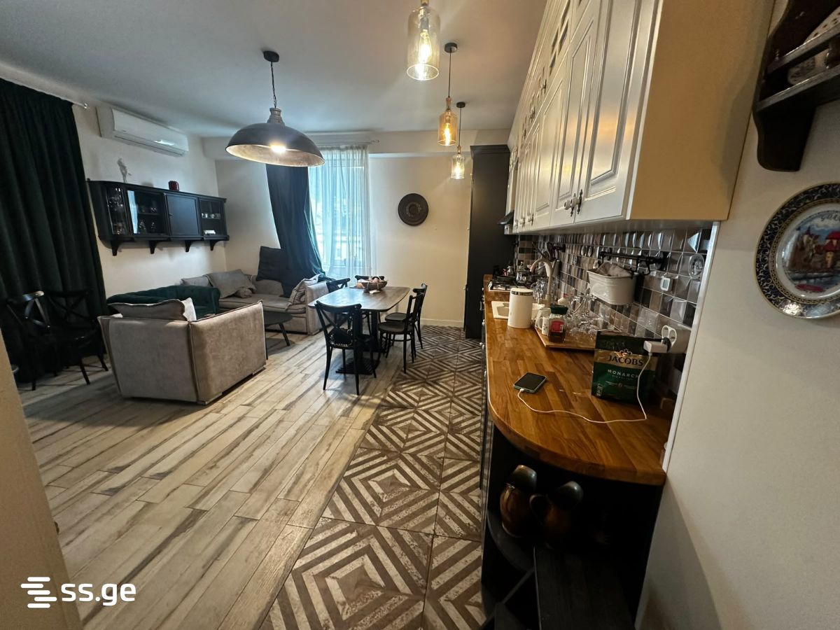 kuchishvili st. 20 - 3 rooms