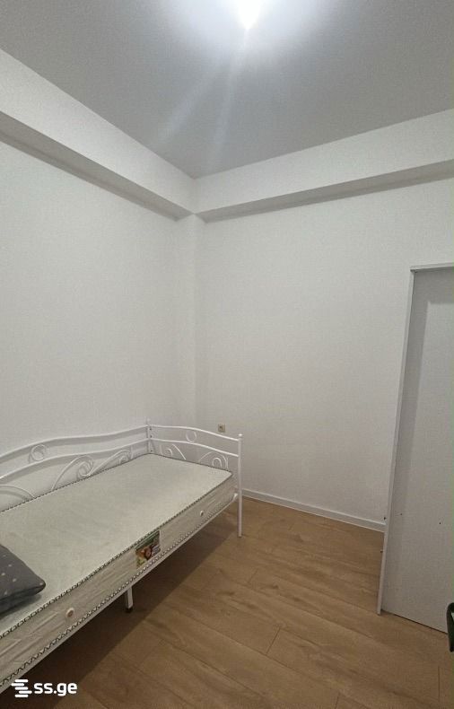 petre imeri st. - 4 rooms