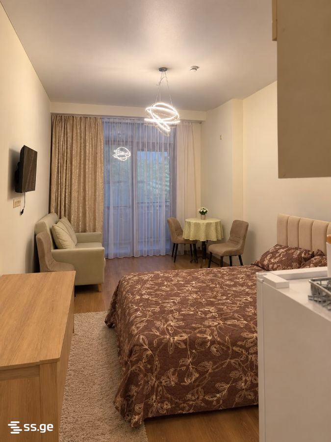 32 - 1 rooms