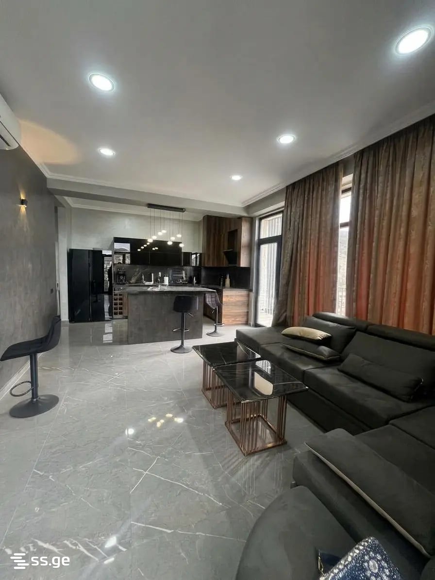 Holbruki st. - 3 rooms