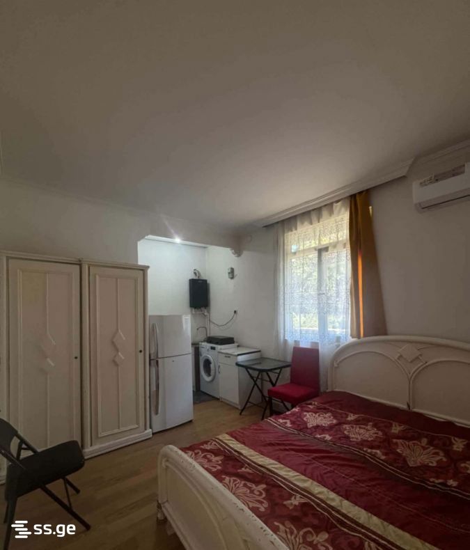 chitaia st. 23 - 1 rooms
