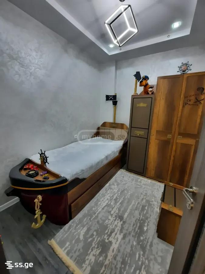 J. Shartava st. 10 - 4 rooms