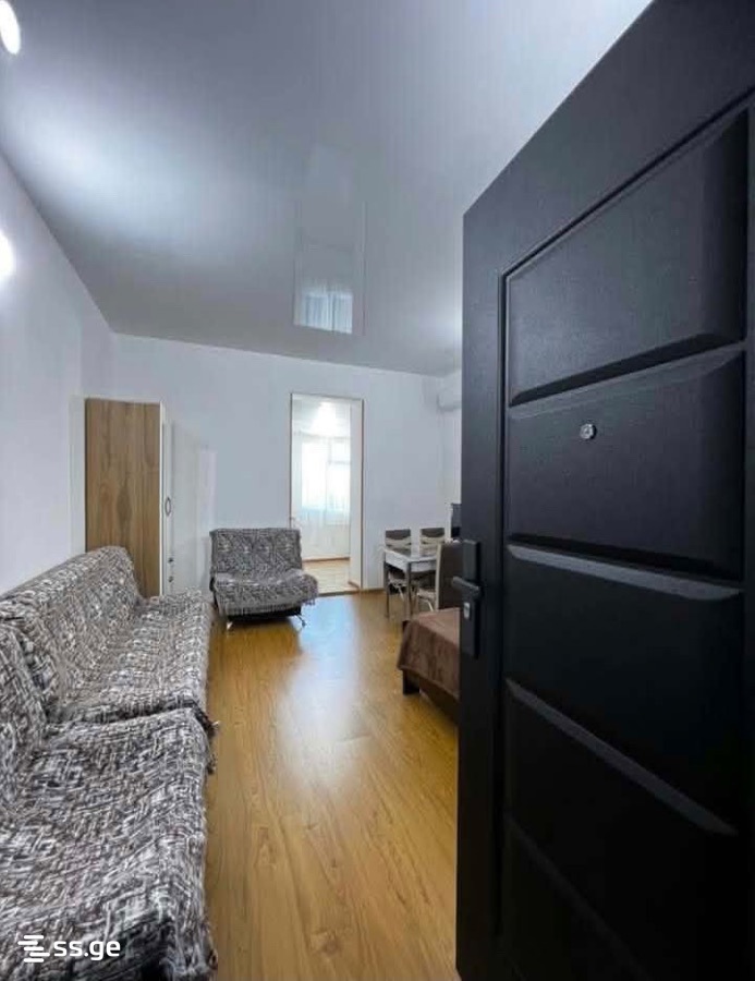 6 - 1 rooms