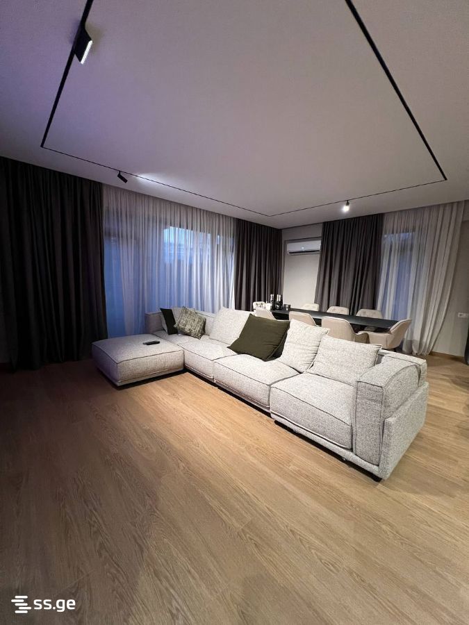 barnovi st. 76 - 4 rooms