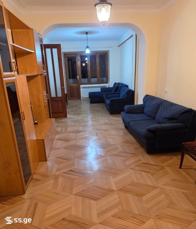 kutateladze st. 2 - 3 rooms