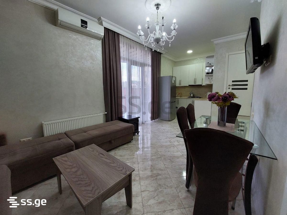 Sh. Rustaveli Ave. 11 - 3 rooms