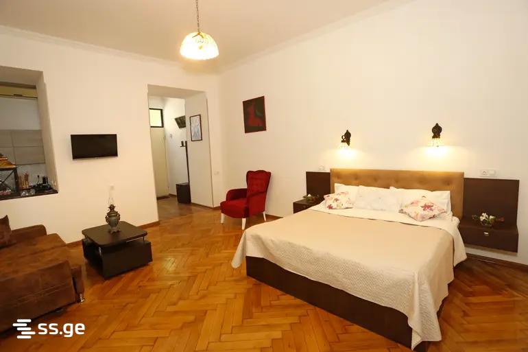 machabeli st. 19 - 2 rooms