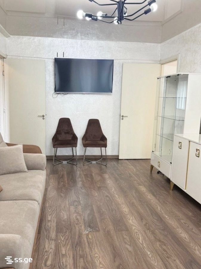 11 - 4 rooms
