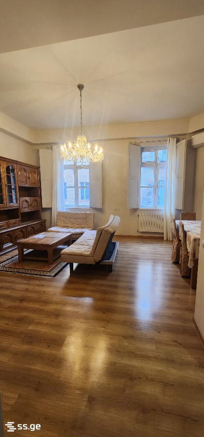 orbeliani square 16 - 4 rooms