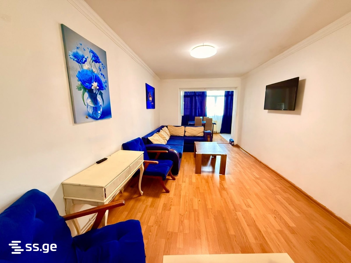 bakhtrioni st. 13 - 3 rooms