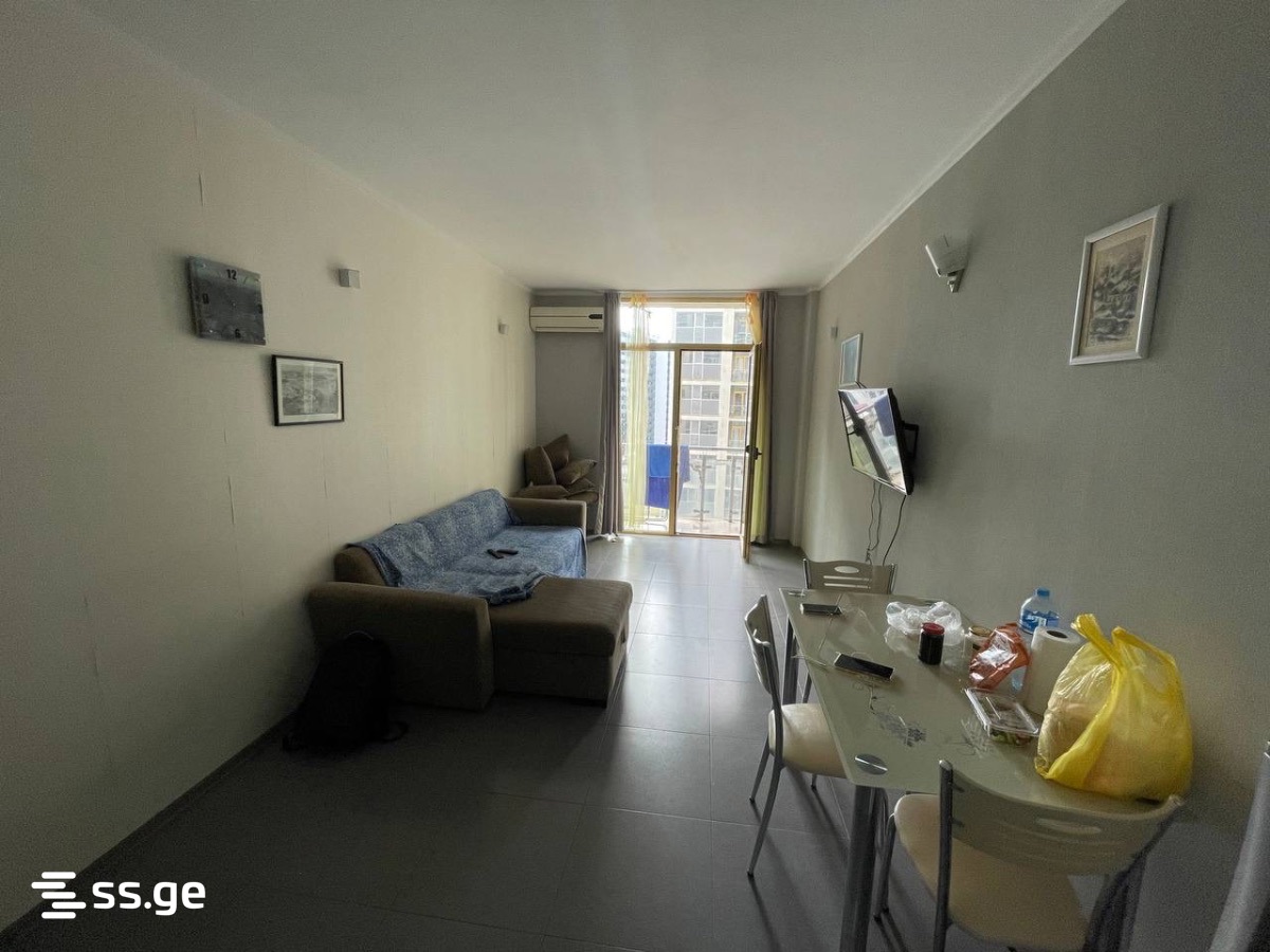 4 - 2 rooms