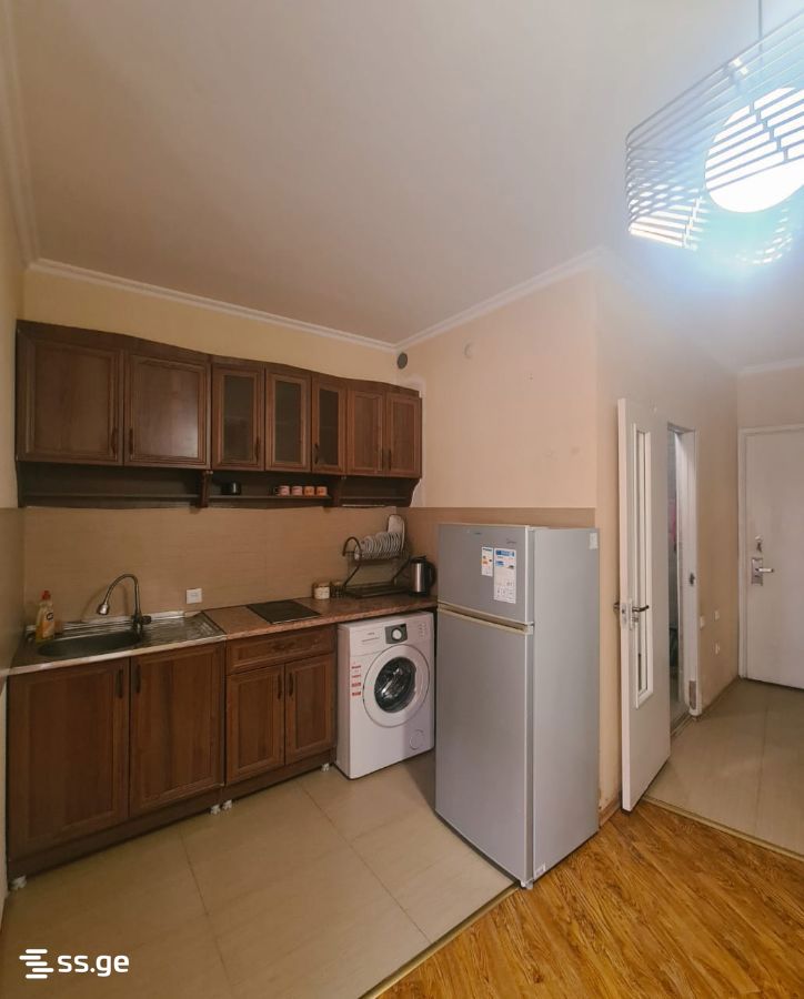 4 - 2 rooms