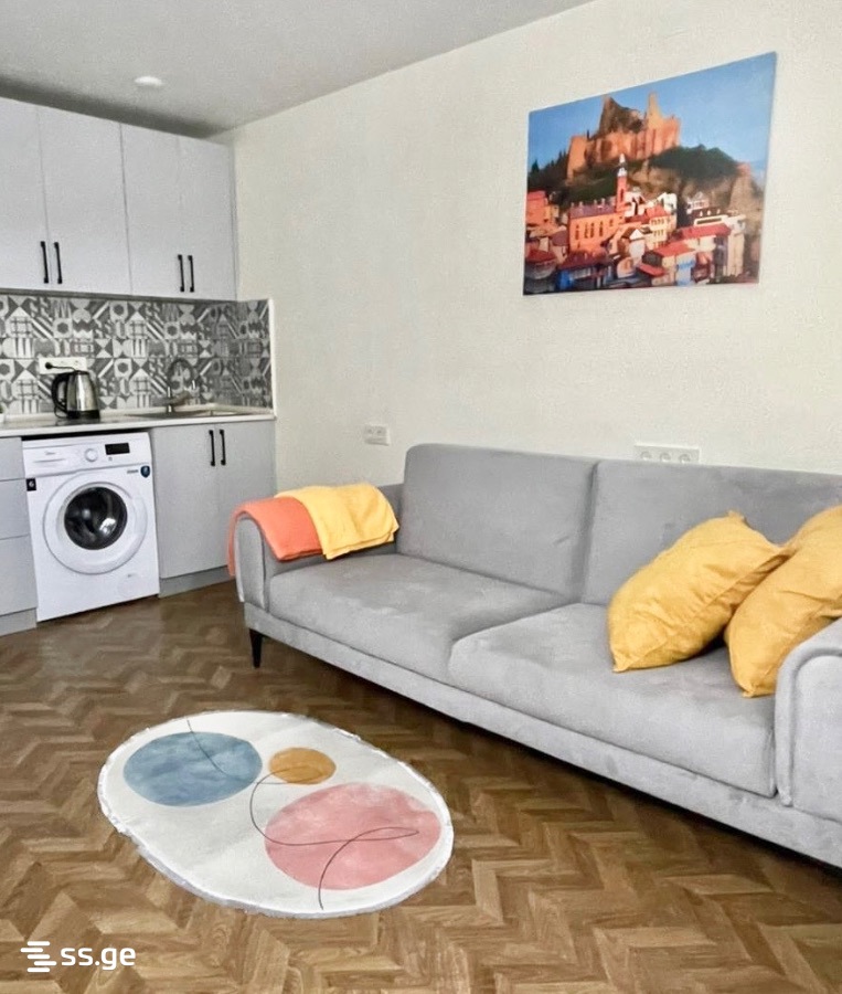 8 - 2 rooms