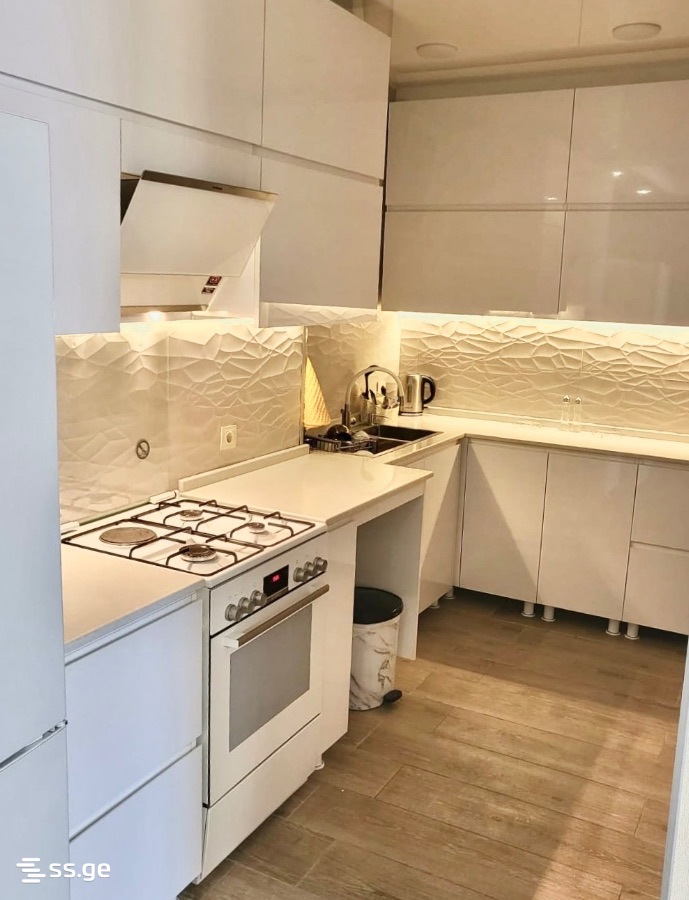 Sh. Inasaridze St. 7 - 3 rooms