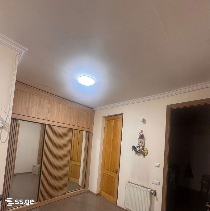tashkenti st. 10 - 3 rooms