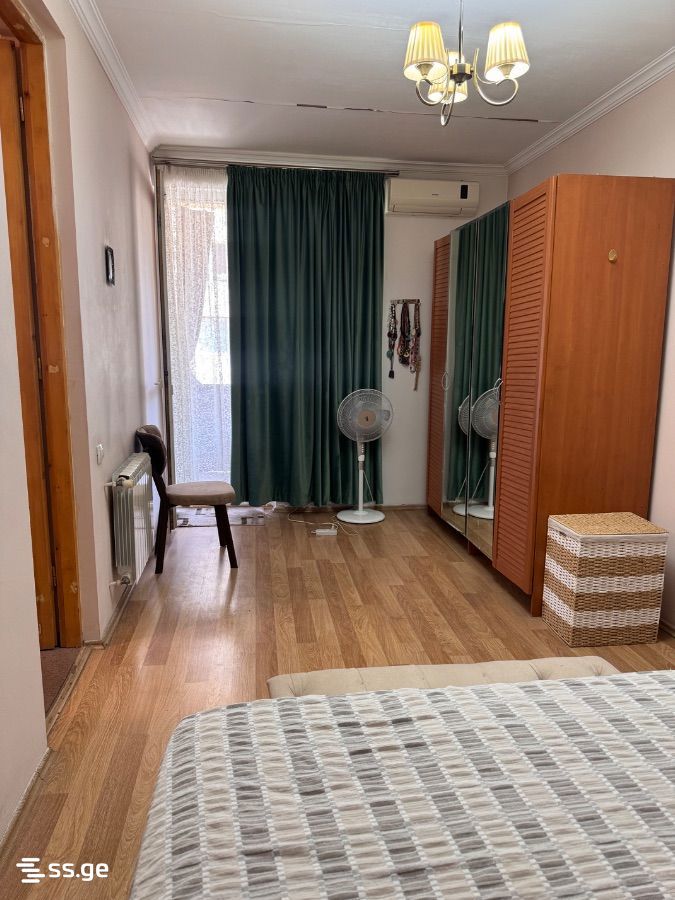 tashkenti st. 10 - 3 rooms