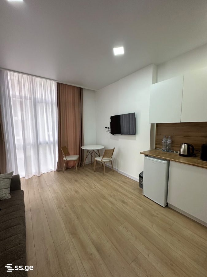 R. Nizharadze st. 6 - 3 rooms