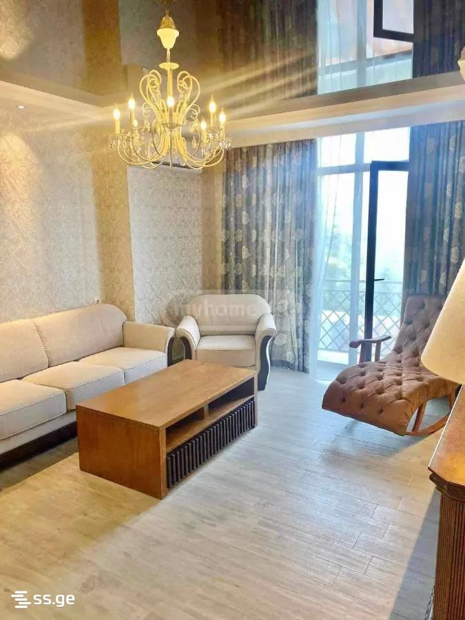 25 - 3 rooms
