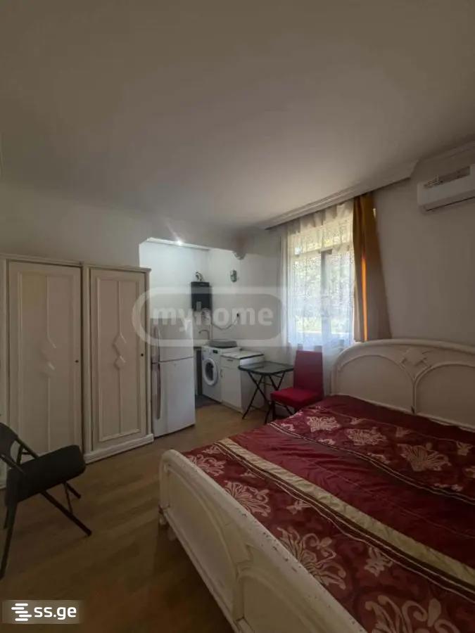 chitaia st. 25 - 1 rooms