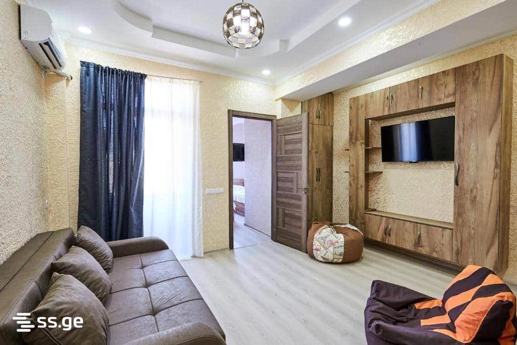meskhishvili st. 2 - 3 rooms