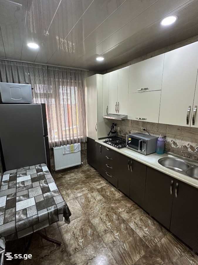 Liza Nakashidze-Bolkvadze st. 1 - 4 rooms