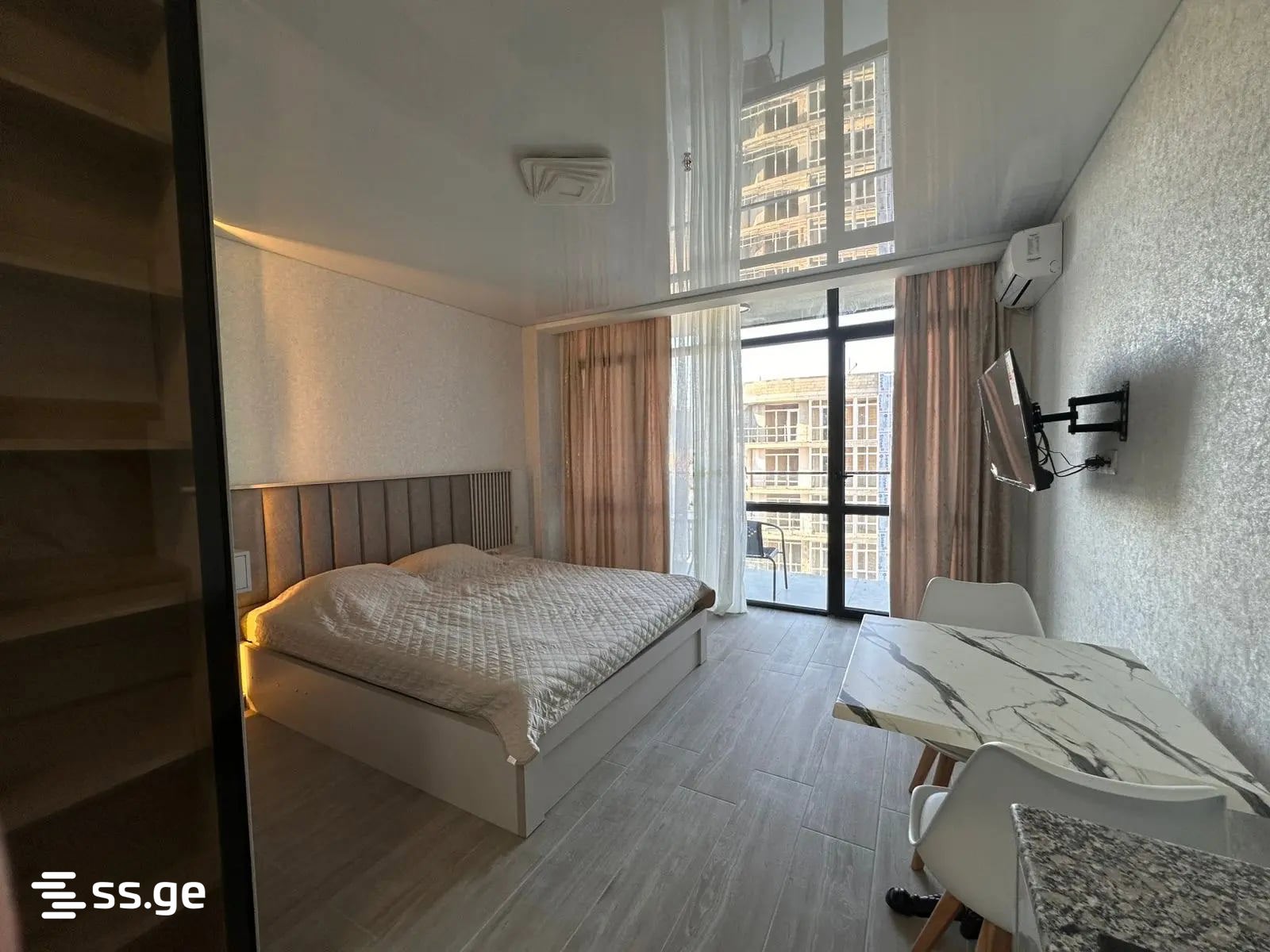 12 - 1 rooms