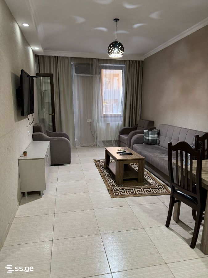 Tinatini st. 4 - 2 rooms