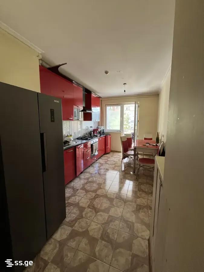 Sh. Nadirashvili st. 10 - 4 rooms