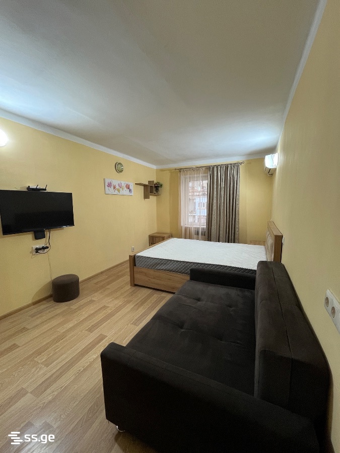 pekini st. 11 - 2 rooms