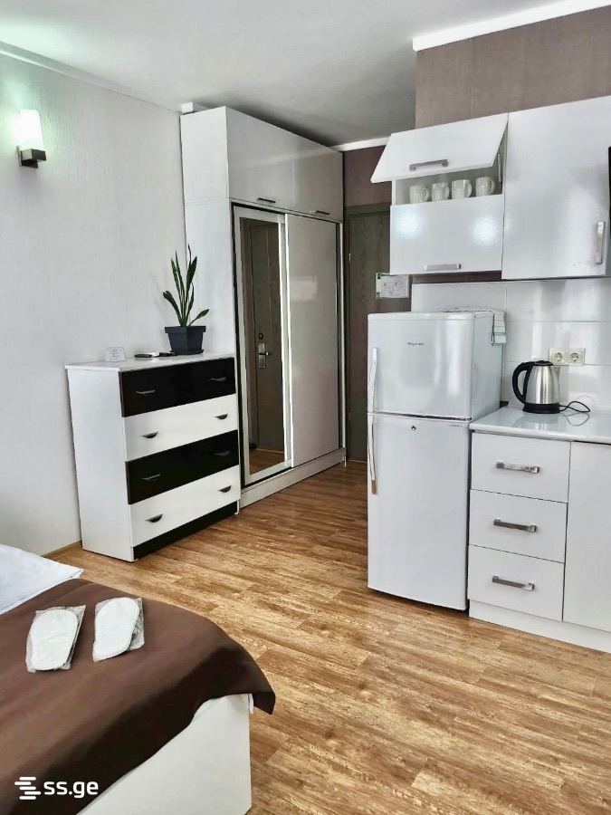4 - 1 rooms
