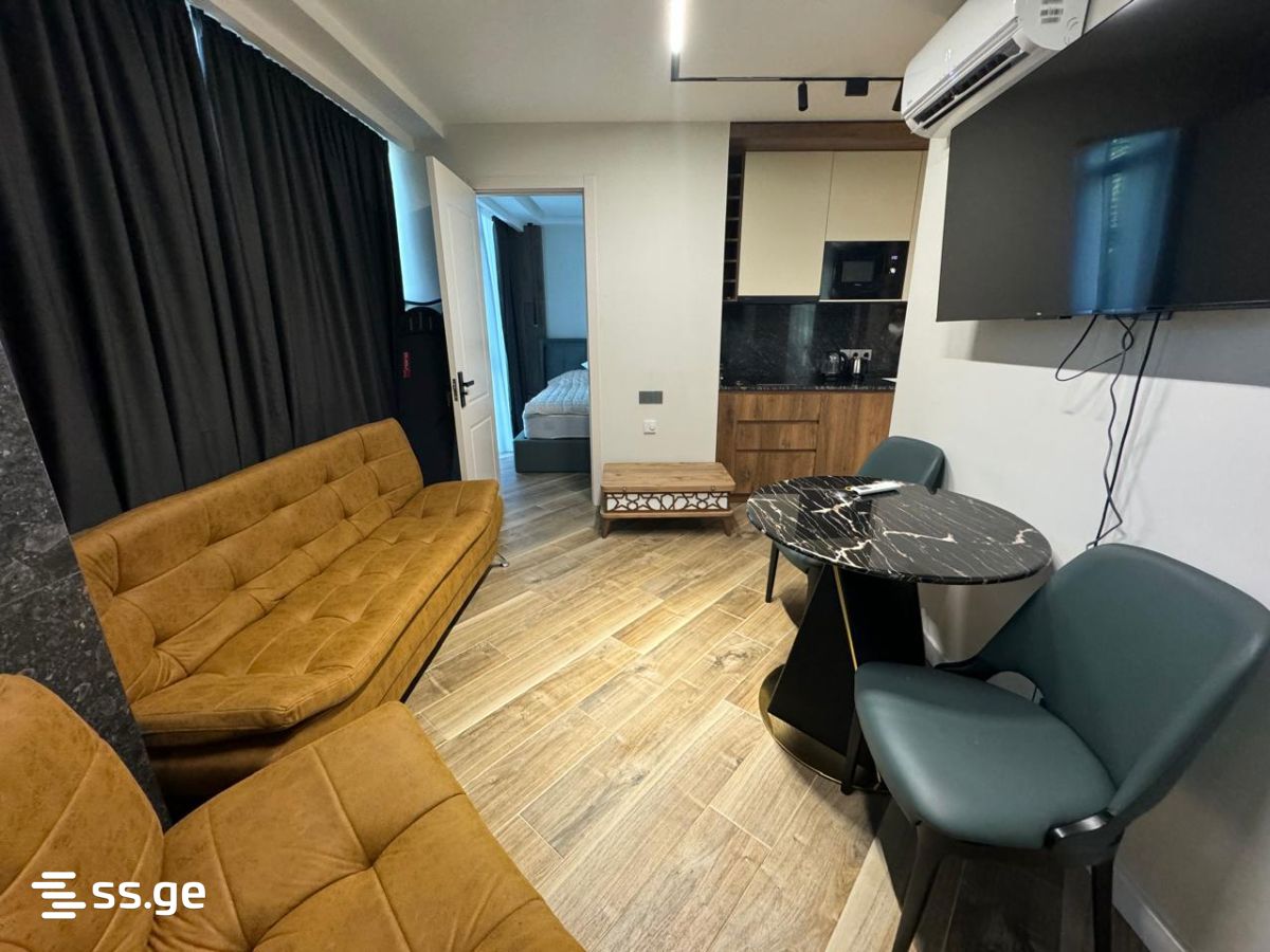 Lech and Maria Kaczynski street 0 - 3 rooms