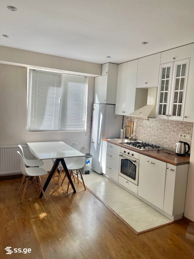 petre imeri st. 16 - 3 rooms