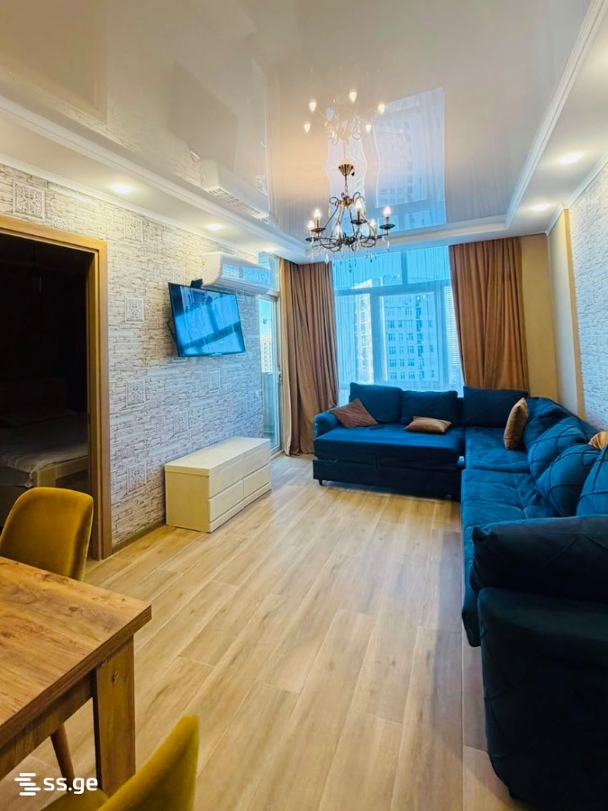 8 - 2 rooms
