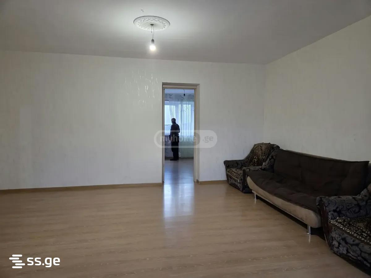 gumathesi st. 0 - 4 rooms