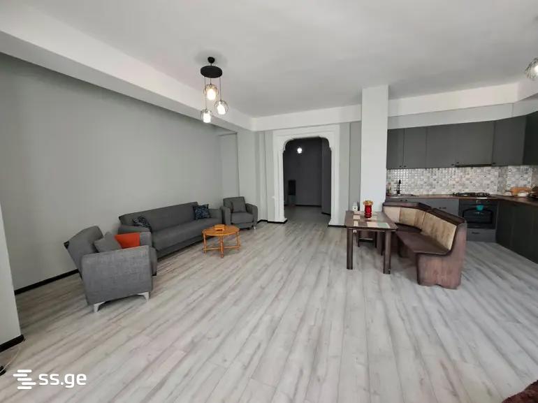 vasadze st. 10 - 4 rooms