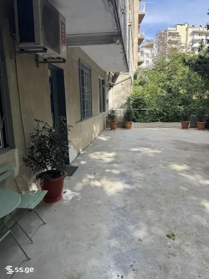 Khabeishvili st. 75 - 3 rooms