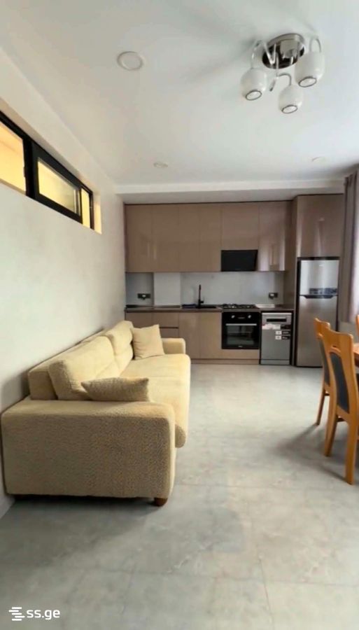 4 - 2 rooms