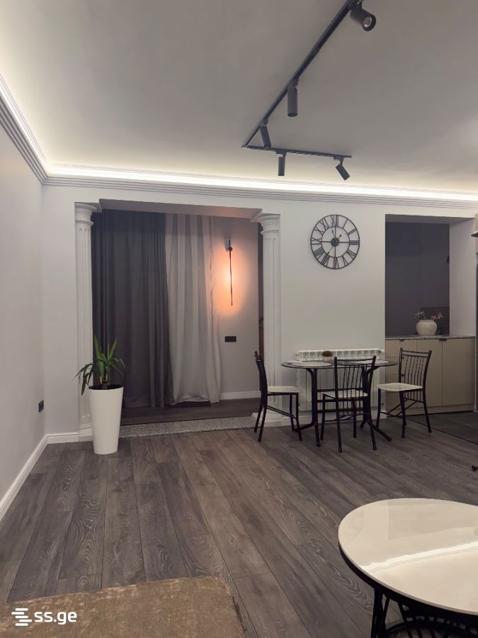 5 - 1 rooms