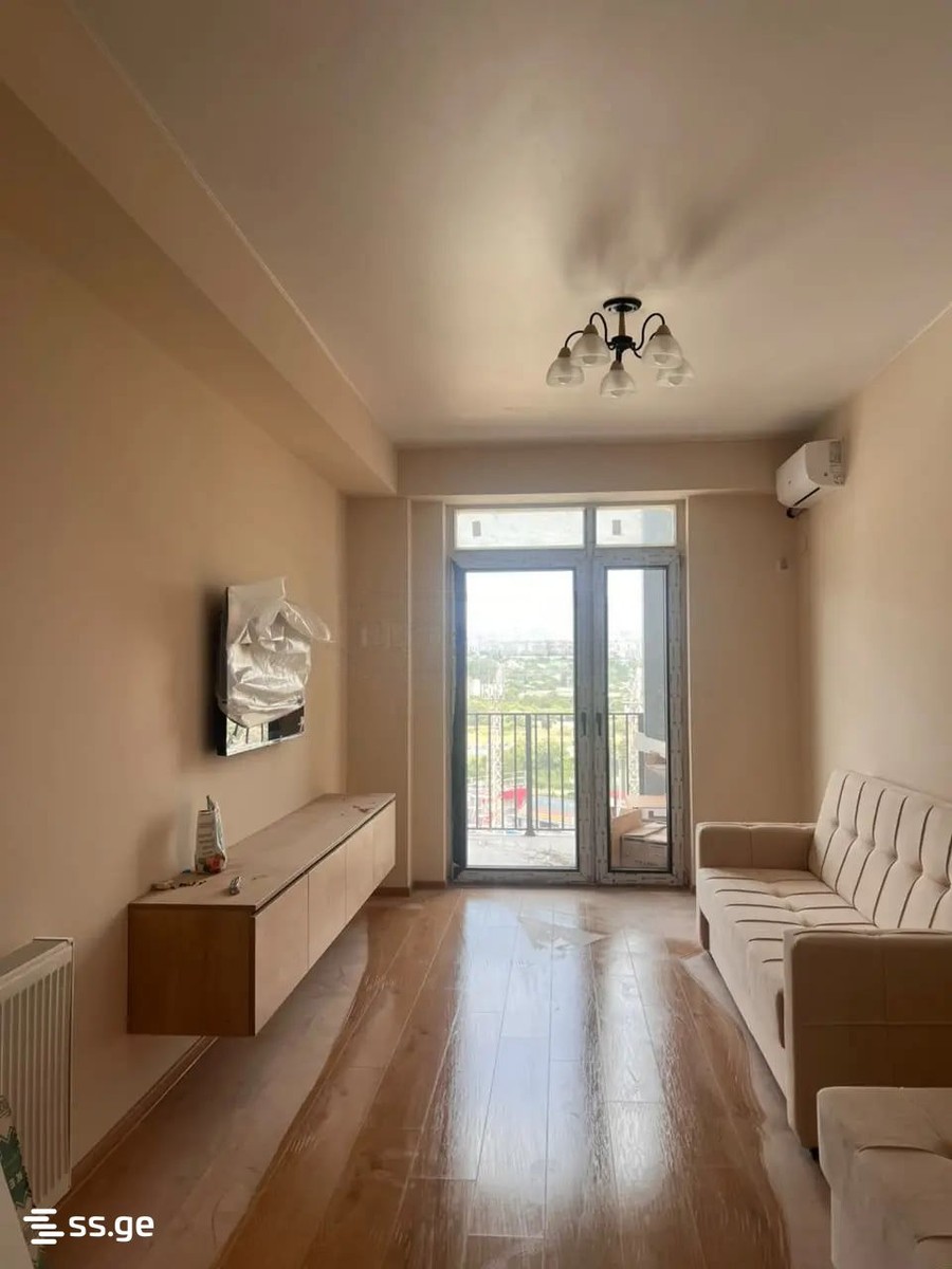 Bob walsh st. . - 3 rooms