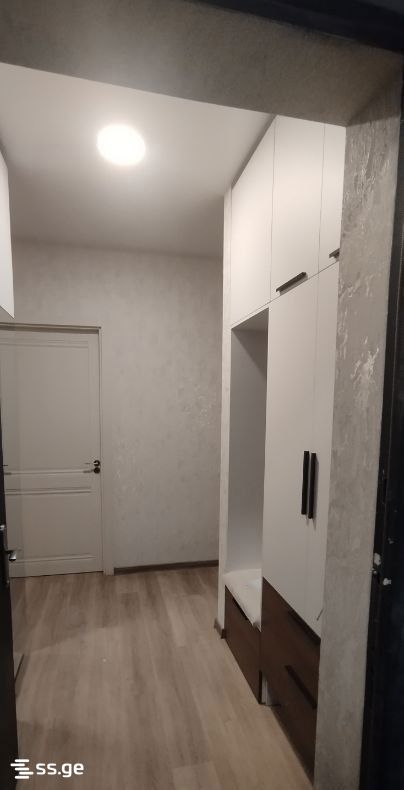 universiteti st. 46 - 3 rooms