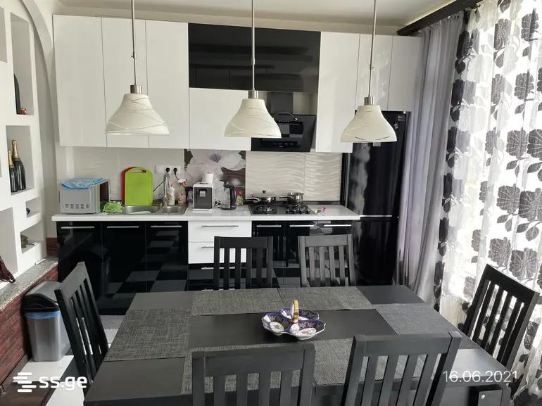 n. zhvania st. 10 - 4 rooms