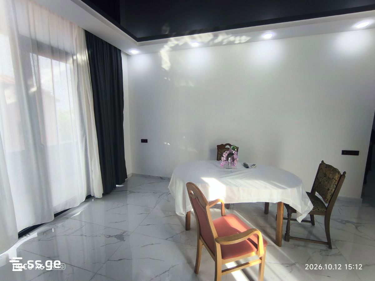 50 - 3 rooms