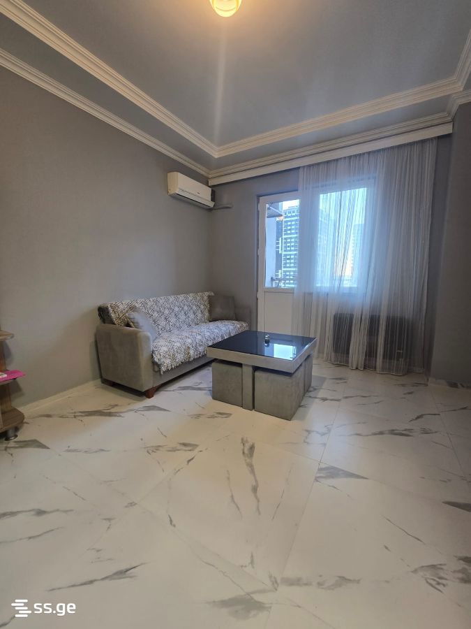 4 - 2 rooms