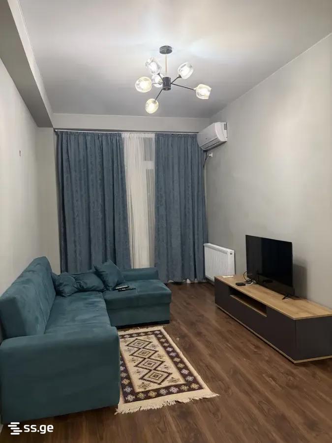 bagrat III st. 25 - 2 rooms