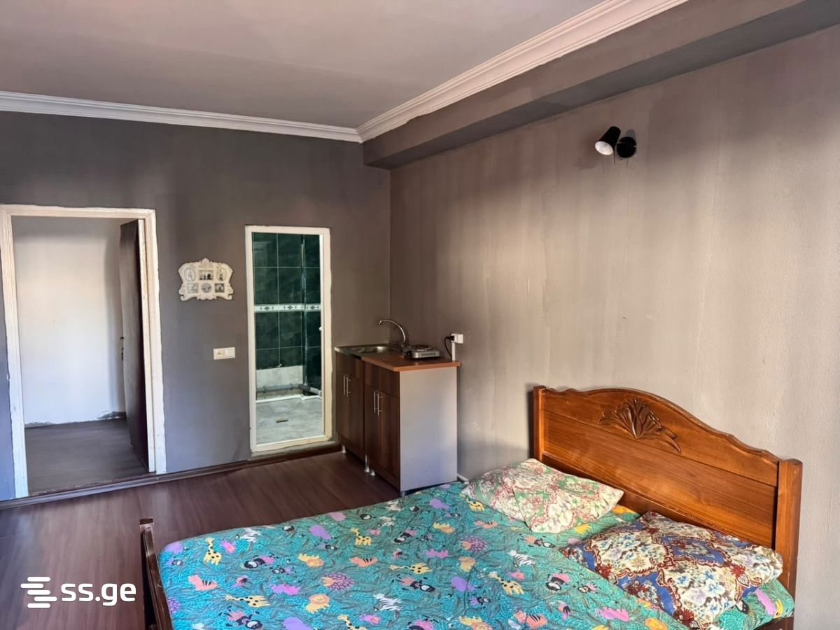 pekini st. 40 - 1 rooms