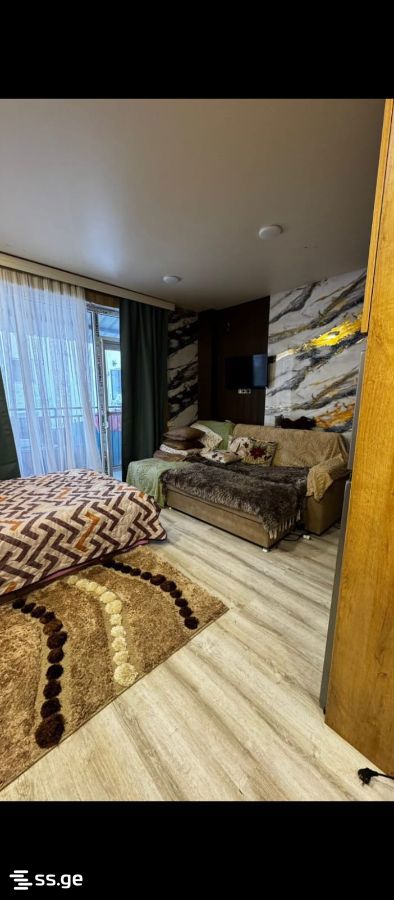 32 - 1 rooms